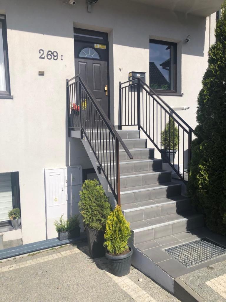 Apartamenty Zacisze كوزتسالين المظهر الخارجي الصورة