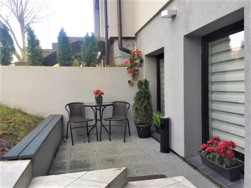 Apartamenty Zacisze كوزتسالين المظهر الخارجي الصورة